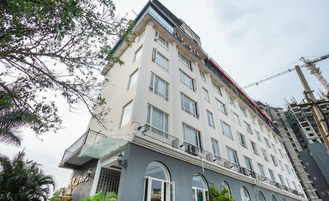 Kr酒店及会议中心 班加罗尔 外观 照片